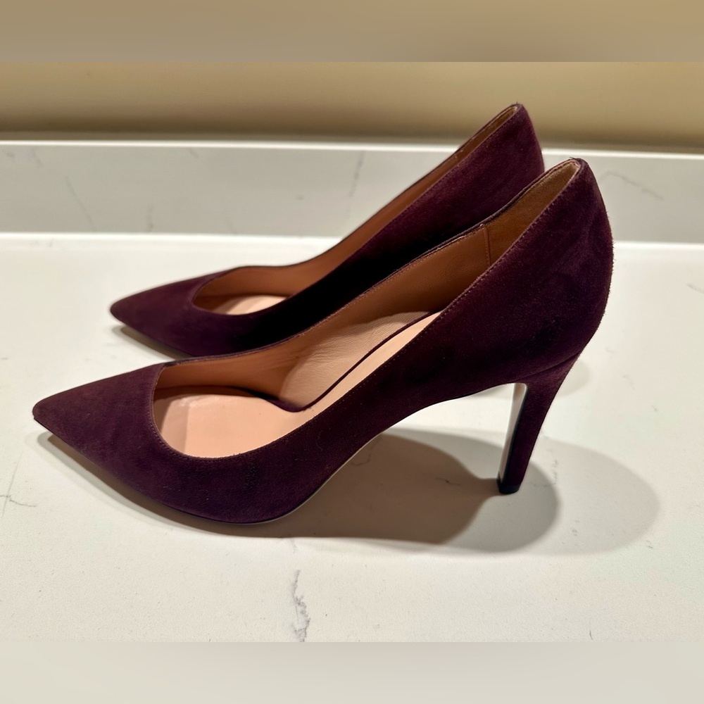 Giorgio Armani Dark Burgundy Suede Pointed Toe Heels - size 8.5 / 38.5 - Picture 3 of 8